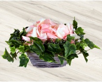 Panier garnis de 1000 pétales de rose, lierre, fil façon"diamant"